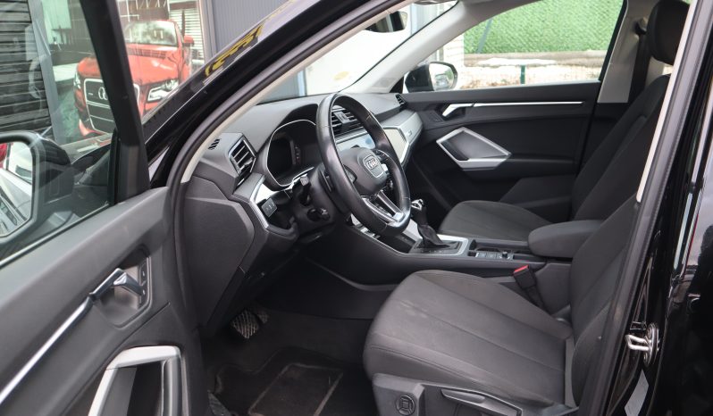
								AUDI Q3 full									