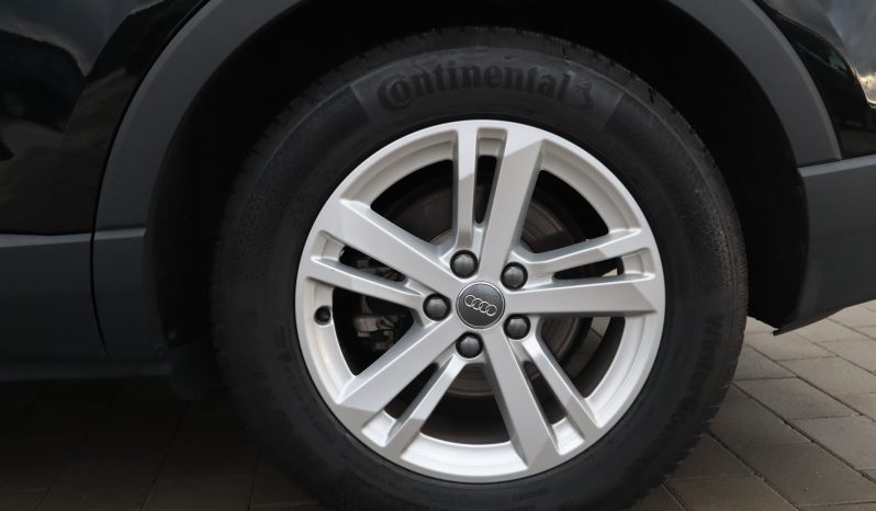 
								AUDI Q3 full									